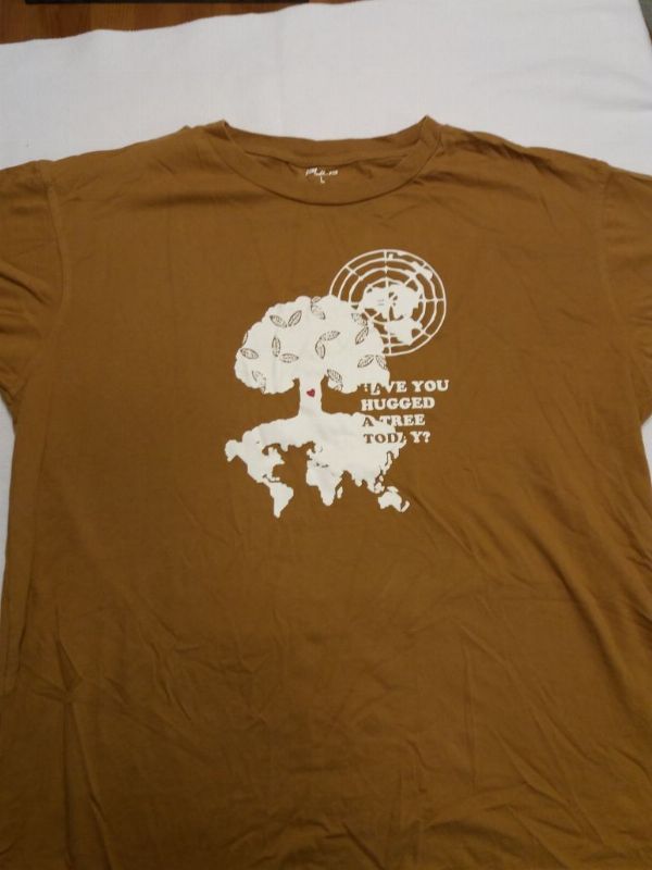 T-Shirt kurzarm Have you hugged a tree today? Braun, Grösse L